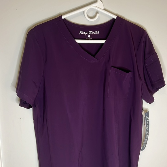 Purple (eggplant) scrub top - Picture 1 of 3